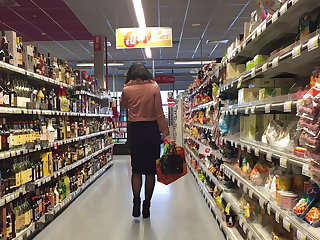 Amatér shopping for groceries