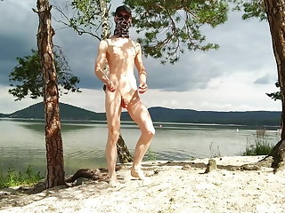 Al aire libre NAKED BY THE LAKE