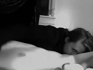 Kamery Lesbian Licking on Webcam